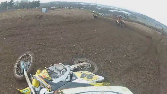 Suzuki RMZ 450 Motocross Crash