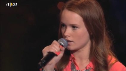 Isabel - Beneath your beautiful - Sing off - The Voice Kids