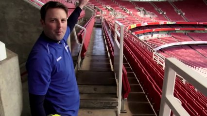 Crazy Football Trick Shots At The Emirates | Suarez | Barton | STR