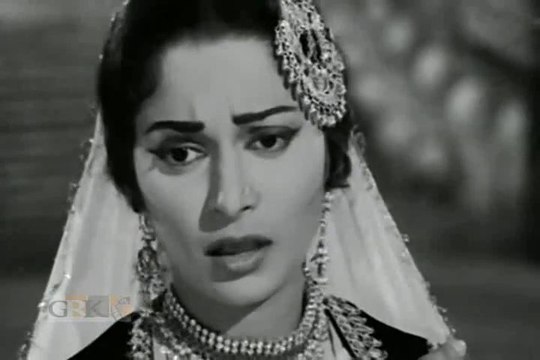 LATA MANGESHKAR - Raat Dhalne Lagi Chand Chupne Chala - TEESRI KASAM