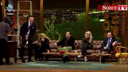 Kibariye canlı yayında kirpiklerini söktü