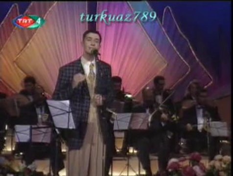 Emre AYGAN-Dün Kahkahalar Yükseliyorken Evinizden