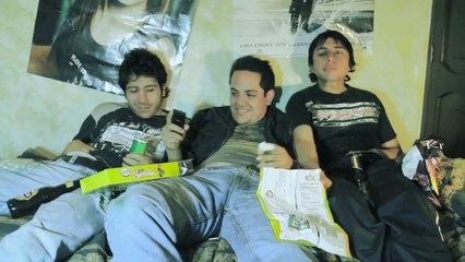 Dilema de Mensaje (Chicas en pijamas)