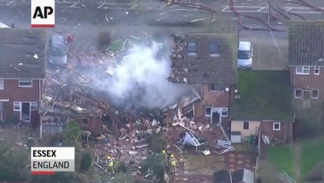 Violent Gas Explosion in the UK - 10 injured!