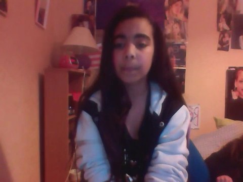 Fahra qui chante dernière danse de INDILA. [karaoké]