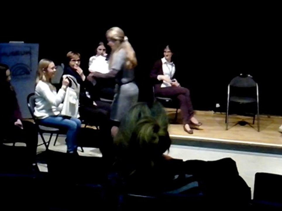 Remise du 2d prix littéraire à Elsa Fev 2014