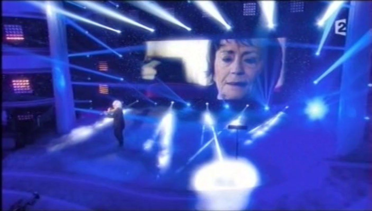 Muriel Robin rend hommage à Annie Girardot