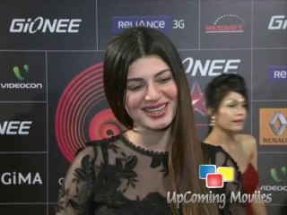 Hot Grand Masthi Kainaat Arora at gima awards with press on red carpet