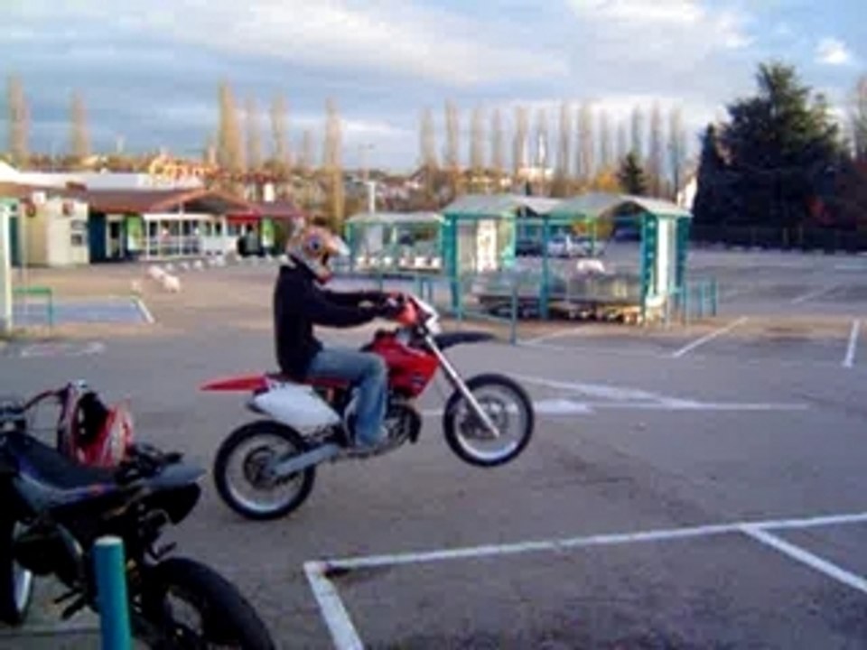 MOV01524