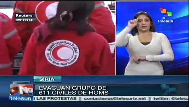 Cientos de sirios son evacuados de Homs por la Luna Roja y el ejército