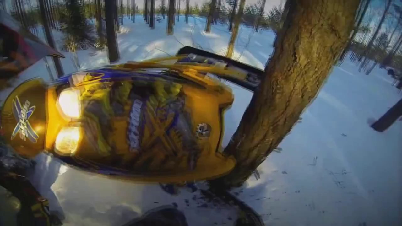 SkiDoo MXZ600 Snowmobile Crash Into Tree
