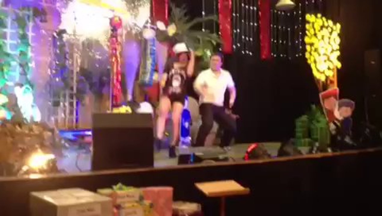 TẾT PHƯONG XA - Hiphop Dance mit Kimi & Khoa