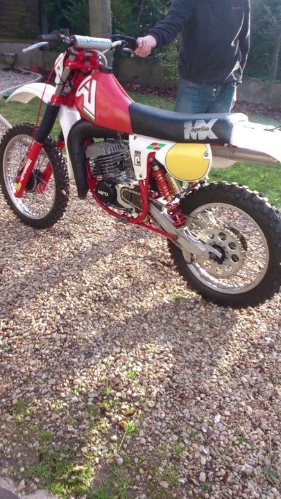 APRILIA 250 RC 1980 1 er démarrage