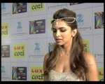 Catch Deepika Padukone on Zee Cine awards red carpet