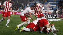 El Barcelona remonta en Sevilla y recupera el liderato