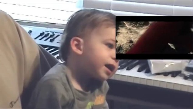 La réaction d'un bébé devant Superman en train de voler dans Man Of Steel. Marrant!