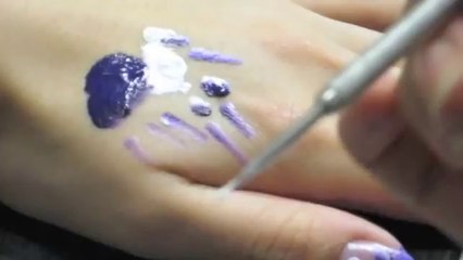 One Stroke Flower Nail Tutorial