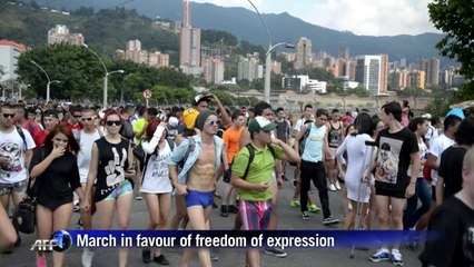 Hundreds drop their pants in Colombia for 'No Pants Day'