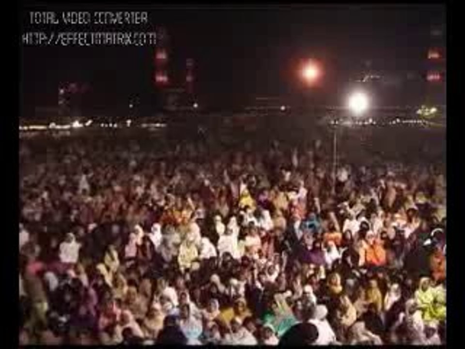 Aalmi Meelad Conference, 2004 - Part 3 of 5 - Dr Tahir ul Qadri