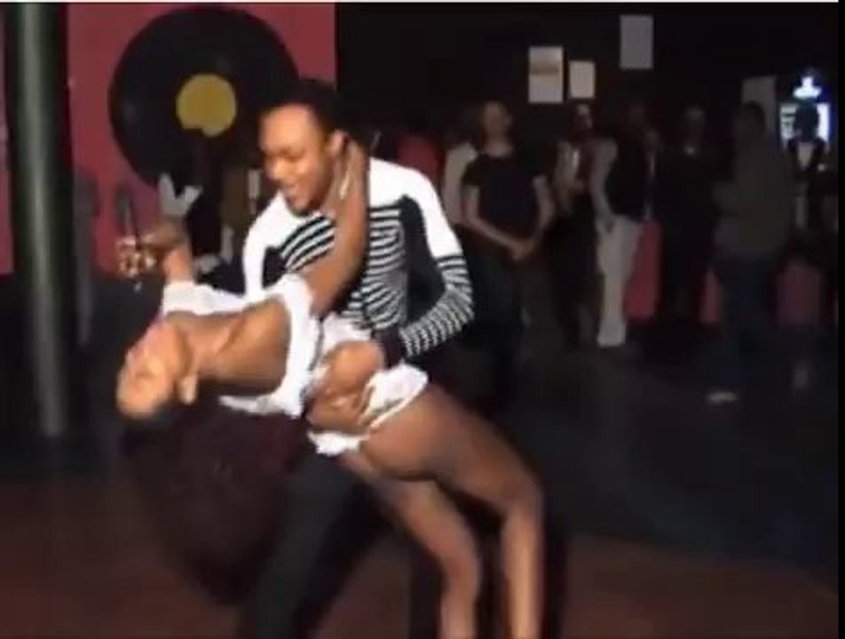 Nigerian Girl Shameful Dance In Italy PART 2