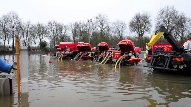 Inondations à Redon: la Vilaine continue de monter