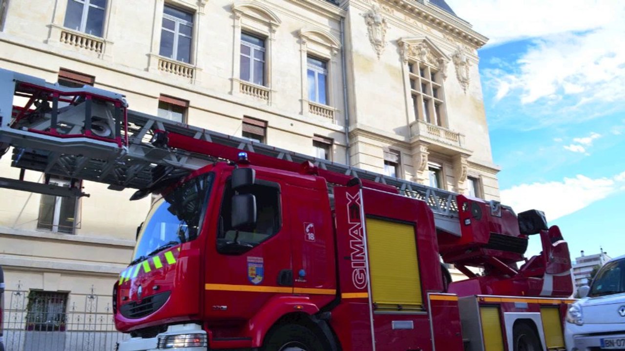 Tarbes : la mairie évacuée