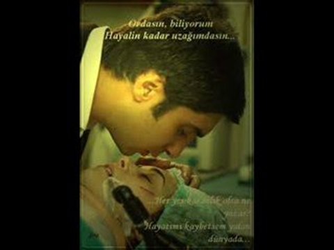 BURCU SENİ KÖPEKLER GİBİ SEVİYORUM GİTME BENDEN AFFET BENİ (