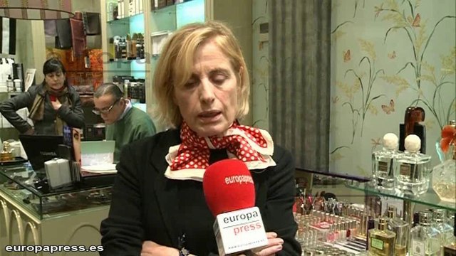Atracan una perfumería de lujo a través de un butrón