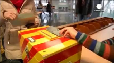 LA DERNIERE DEMOCRATIE EN EUROPE_Référendum  Suisse : les électeurs disent "oui" aux quotas sur l'immigration