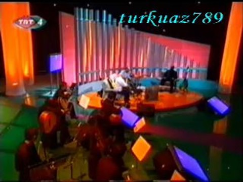 Erkan OĞUR*İsmail Hakkı DEMİRCİOĞLU-Mecnûn’um Leylâ’mı Gördüm