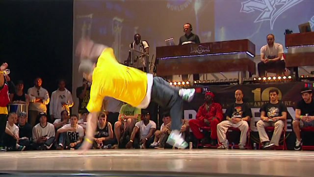 1/2 FINALE BOTY France 2010 - La Smala vs Legiteam Obstruxion