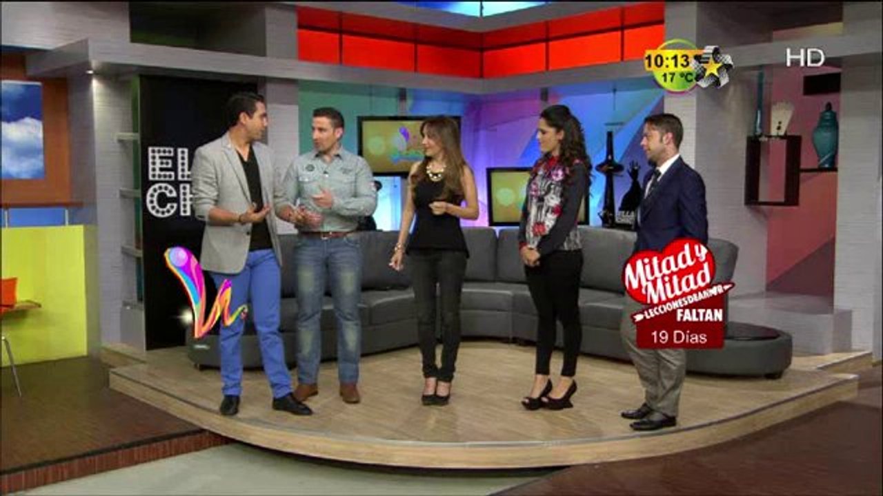 Pollo en Premios Fama