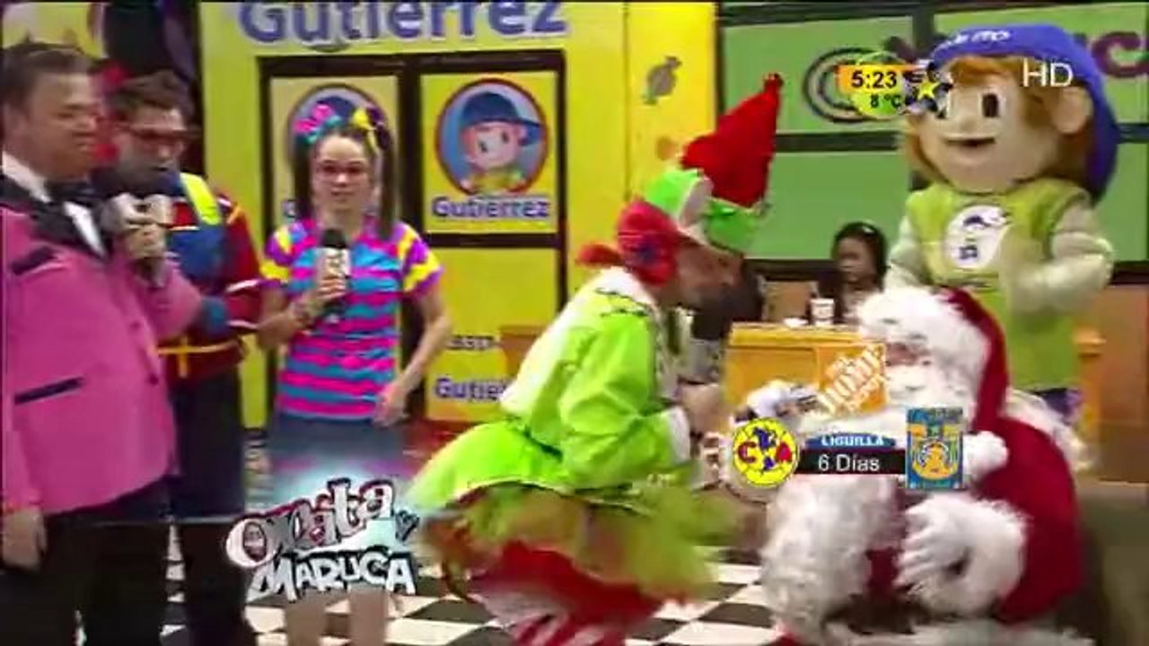 Orata le canta a Santa