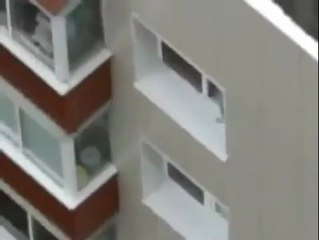 Anneler bu görüntüleri izlemesin!