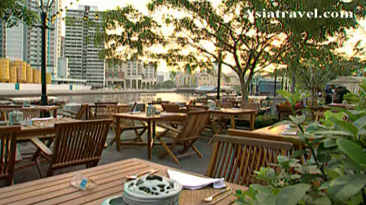 Clarke Quay, Singapore by Asiatravel.com