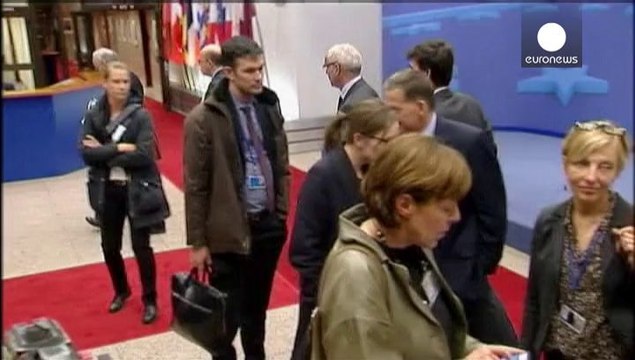 Bruxelles minaccia sanzioni contro Kiev, ma l'Unione procede ancora in ordine sparso