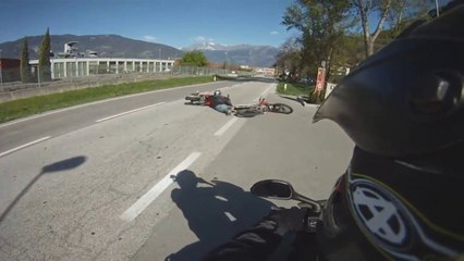 2 Motorcycles Collide! - How Did This Happen!