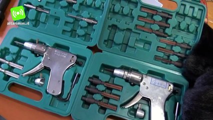 Predoni arrestati a Riccione. 30 colpi in 45 giorni, 100.000 euro di bottino