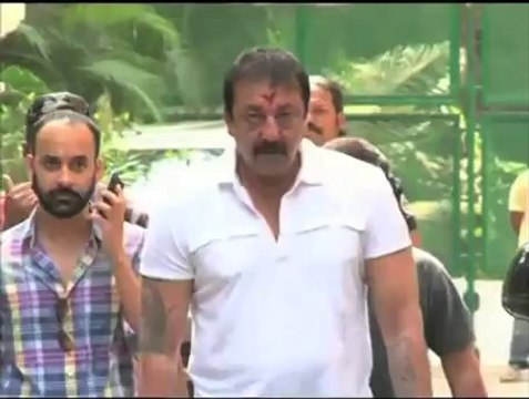 Sanjay Dutt seeks further parole to nurse wife