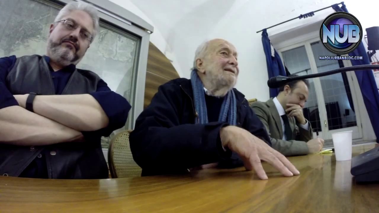 Giulietto Chiesa presentazione/dibattito del libro "Invece della catastrofe" [Integrale]