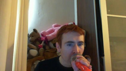 Wiwi égratgne "i predict a riot" des Kaiser Chiefs