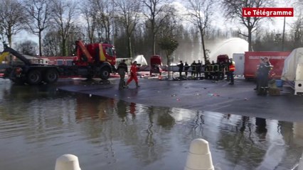 Saint-Nicolas de Redon (44). Les pompiers pompent l'eau d'un centre commercial (Le Télégramme)
