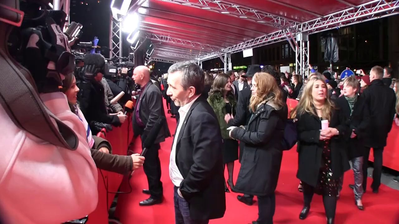 Roter Teppich für Pierce Brosnan in Berlin bei "A Long Way Down"