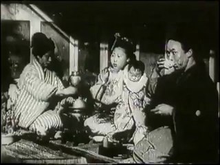 Auguste & Louis Lumière: Vues japonaises - Repas en famille (1896)