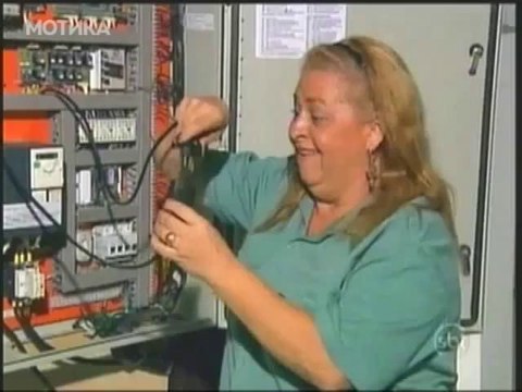 МОТИКА: Хорор бразилска скриена камера во лифт