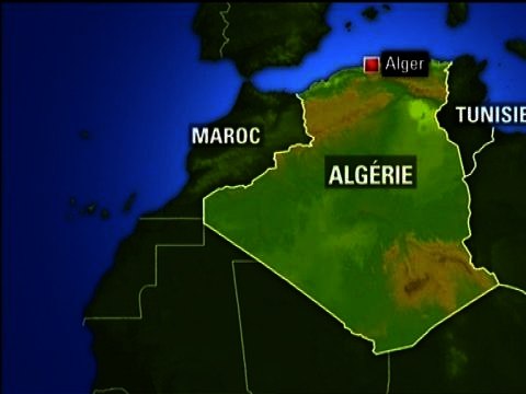 Crash en Algérie: des militaires et familles de militaires - 11/02