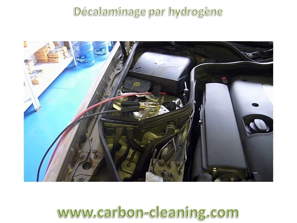 Dépollution moteur sur Mercedes 320 CDI avec Carbon Cleaning