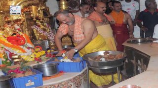 Salman Khan visits Siddhivinayak Temple after the success of 