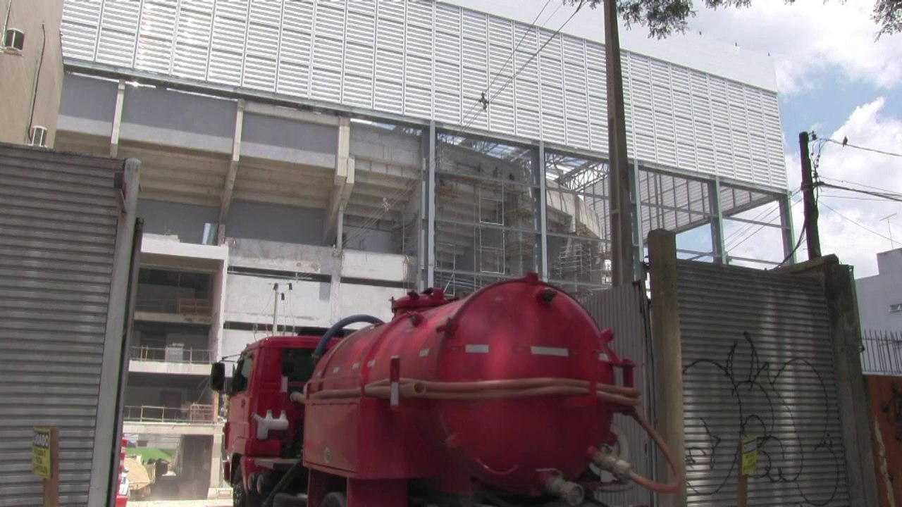 Curitiba recorre ao BNDES para concluir estádio