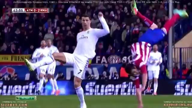Cristiano Ronaldo Horror Foul at Javier Manquillo